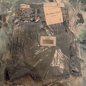 Women’s jean shorts brand new